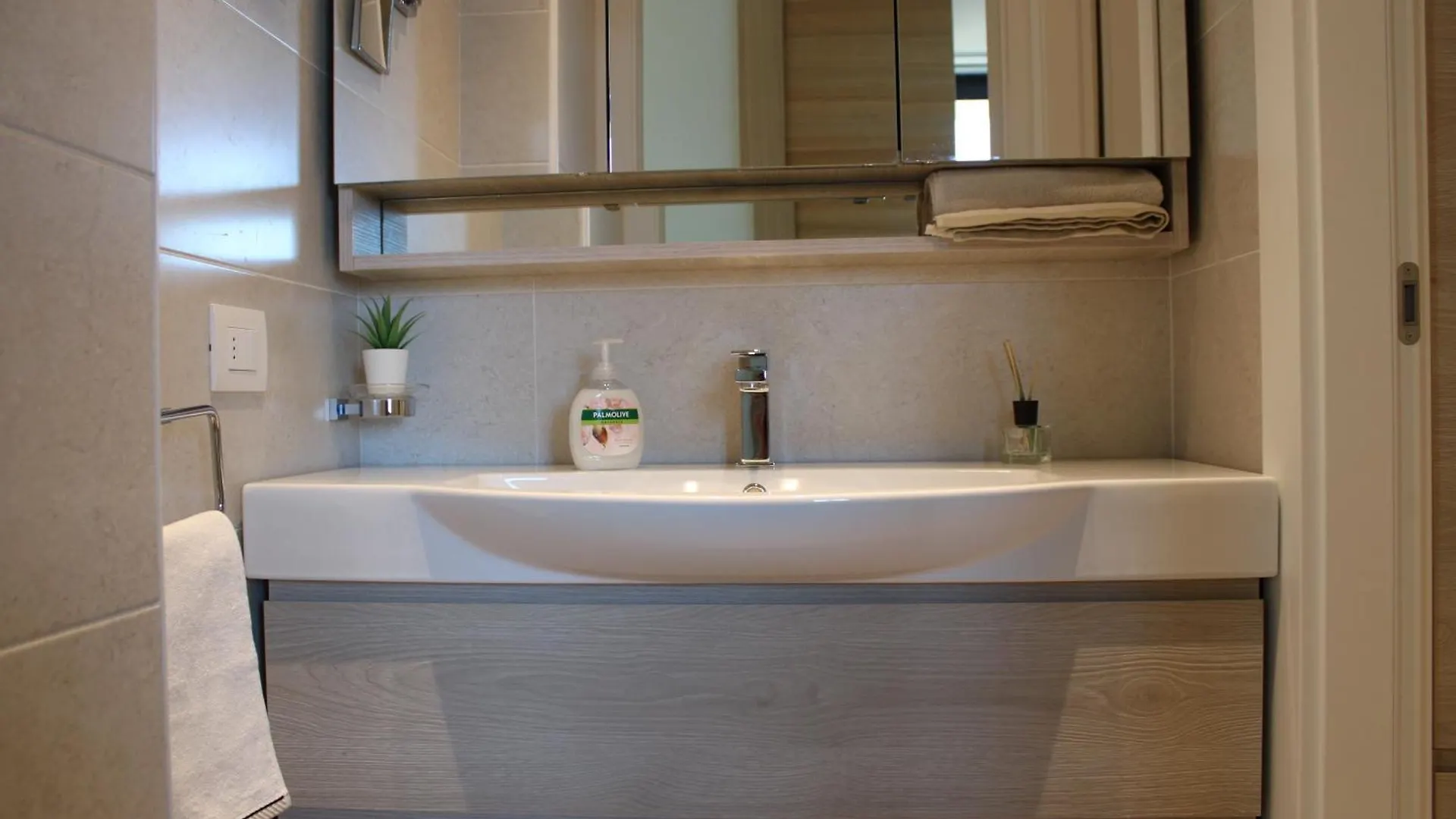 The Panoramic Suite Of Lake Como Perledo